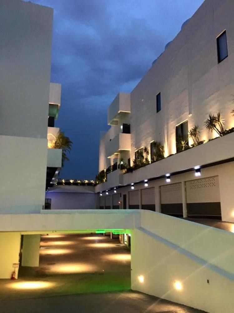 Voga Motel Taichung Exterior photo
