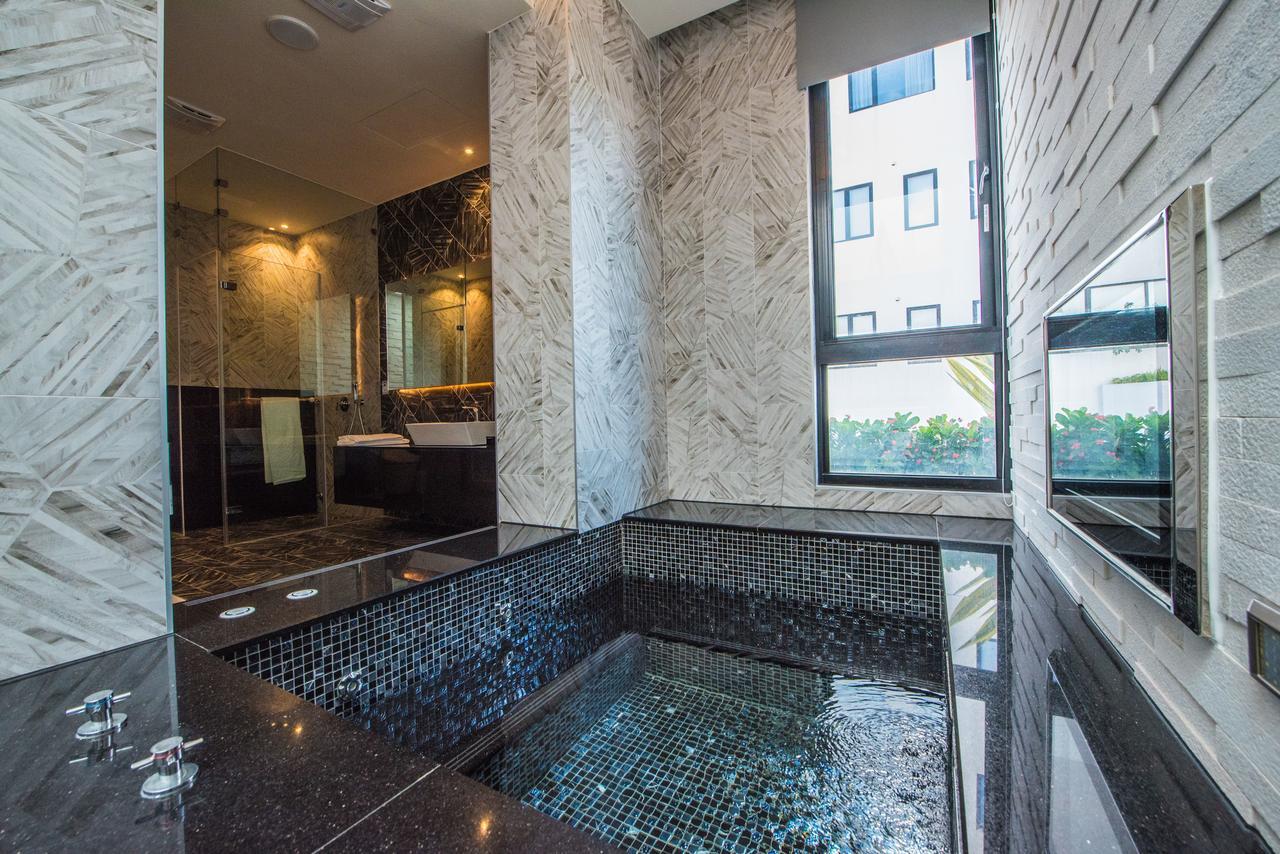 Voga Motel Taichung Exterior photo